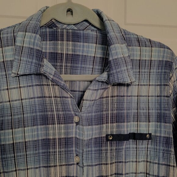 Women's blue plaid crinkle cotton top - 3/4 sleeve- no ironing. Fits size Large - Picture 2 of 4